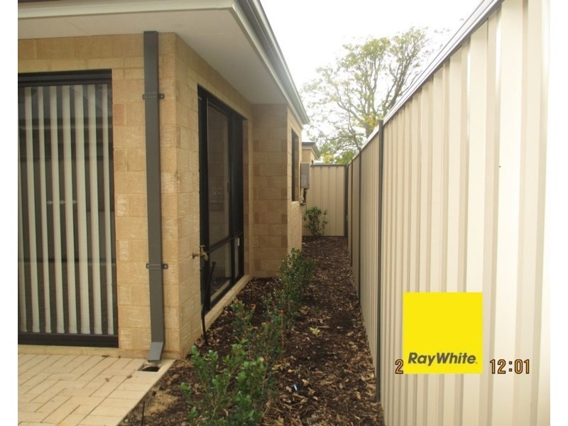 12/99 Lowanna Way, Armadale WA 6112