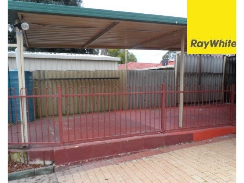 10 Harlow Street, Camillo WA 6111