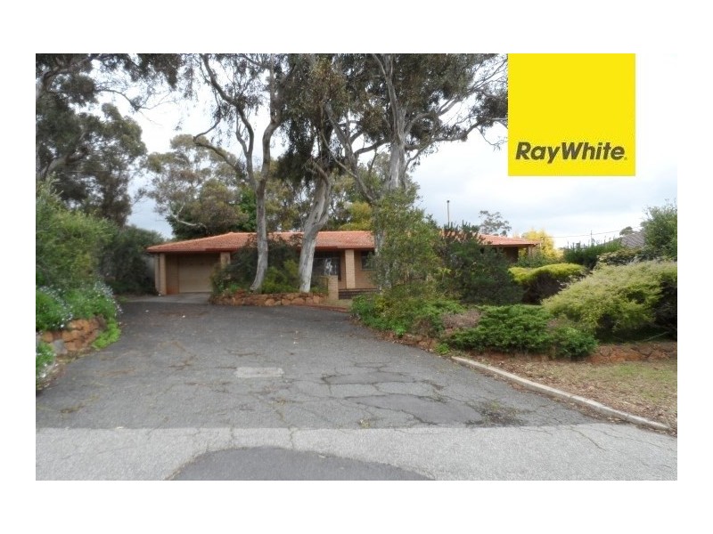 28 Wandoo Street, Mount Nasura WA 6112