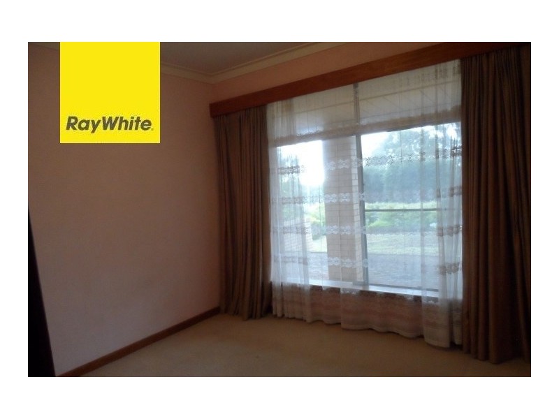 28 Wandoo Street, Mount Nasura WA 6112