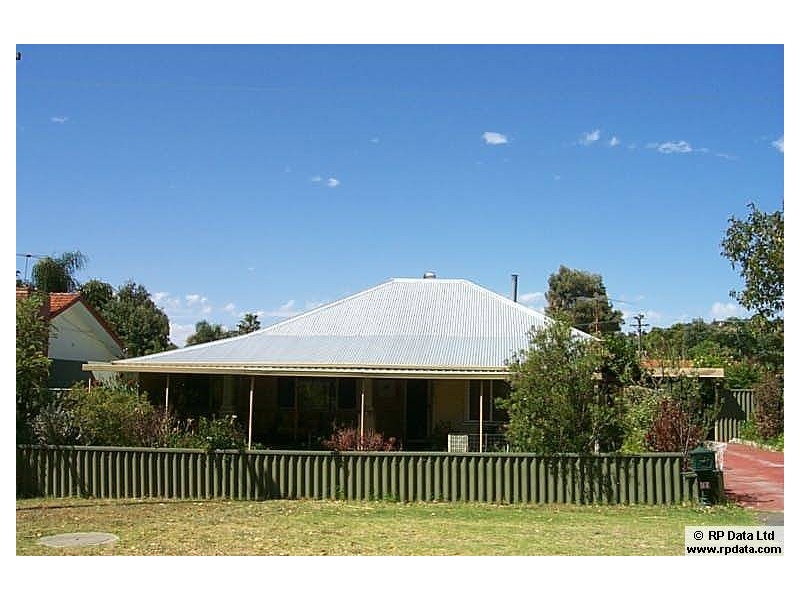 17 Little John Road, Armadale WA 6112