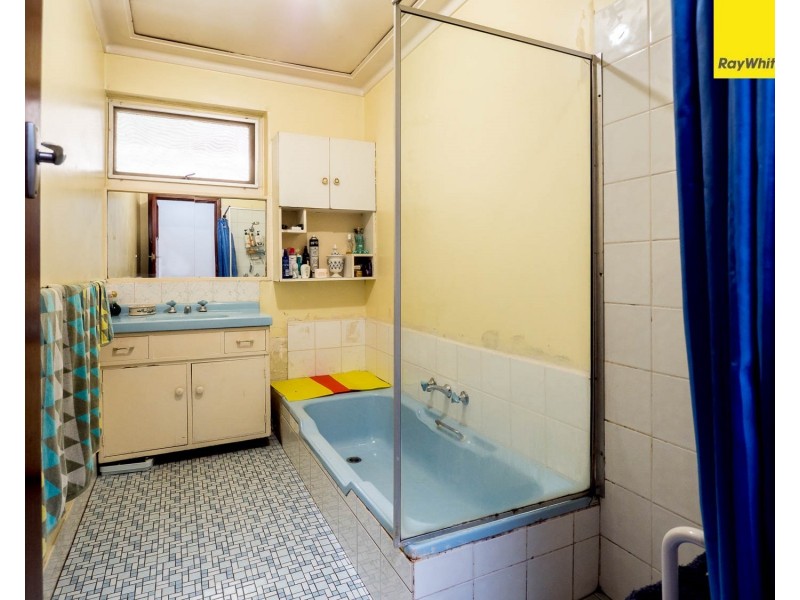 24 Fremantle Road, Gosnells WA 6110