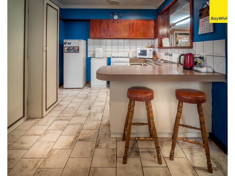 24 Fremantle Road, Gosnells WA 6110