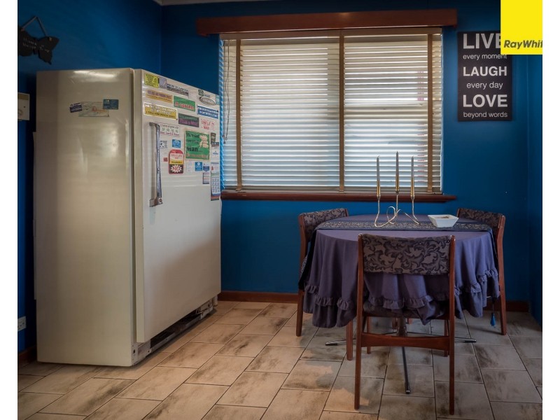 24 Fremantle Road, Gosnells WA 6110