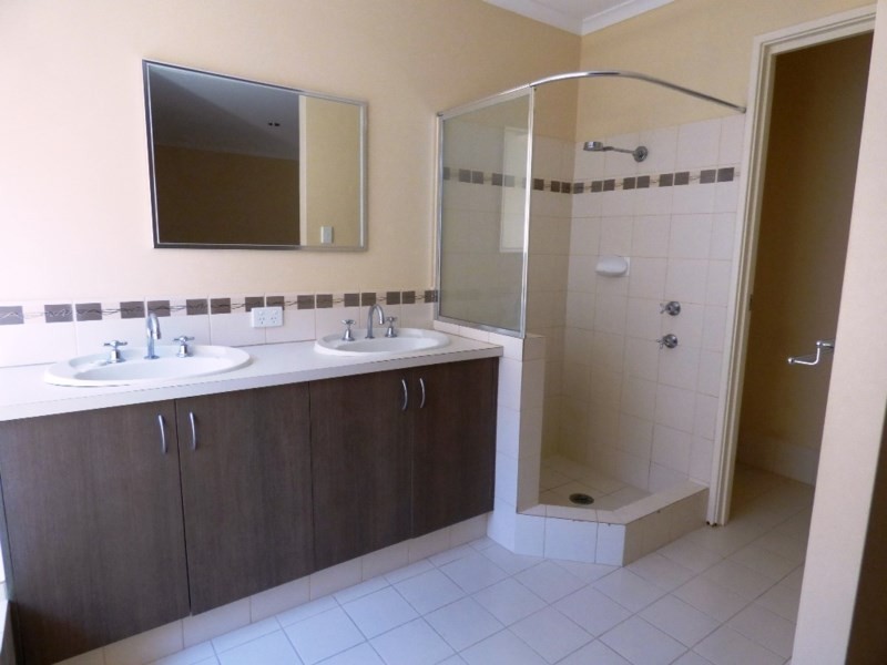 4 Bofors Lane, Byford WA 6122