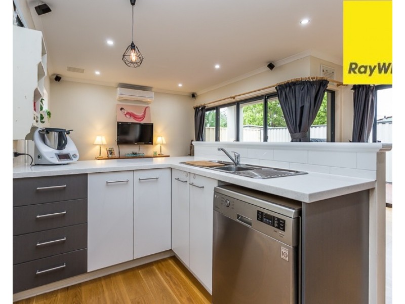 4B Locksley Avenue, Armadale WA 6112