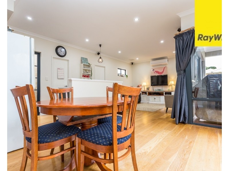 4B Locksley Avenue, Armadale WA 6112