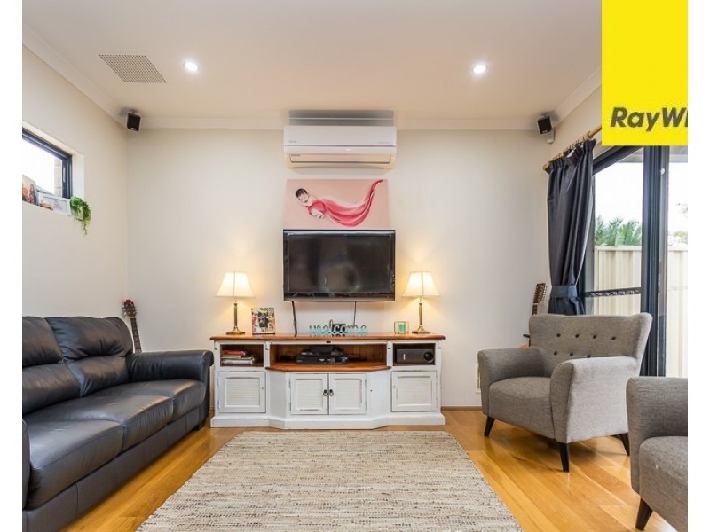 4B Locksley Avenue, Armadale WA 6112