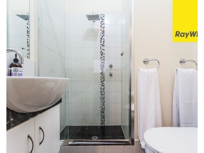 4B Locksley Avenue, Armadale WA 6112