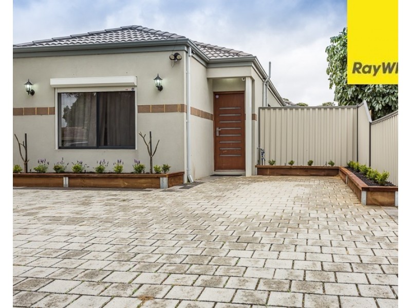 4B Locksley Avenue, Armadale WA 6112