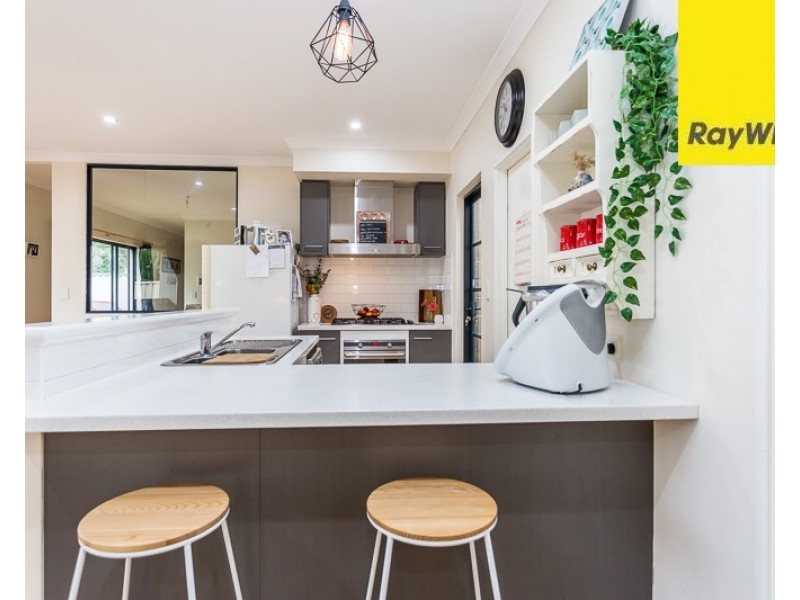 4B Locksley Avenue, Armadale WA 6112