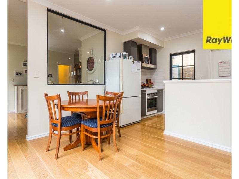 4B Locksley Avenue, Armadale WA 6112