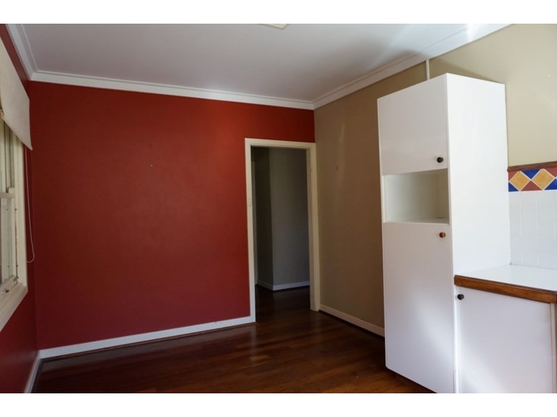 16 Brackley Road, Armadale WA 6112