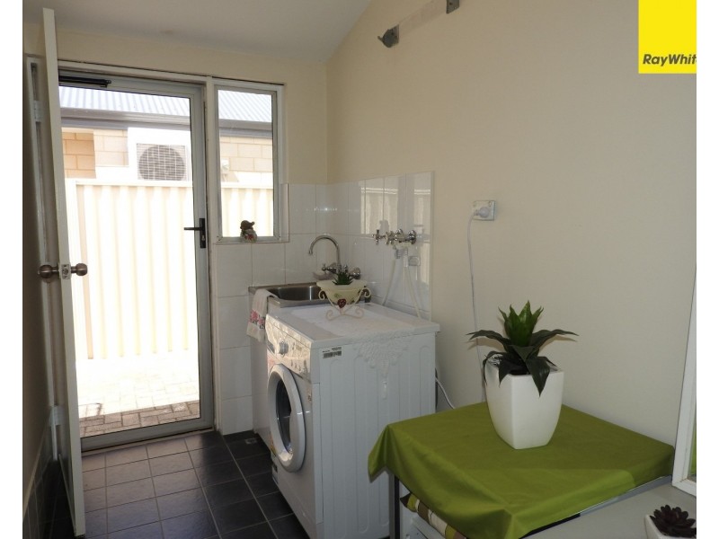 6 Narooma Street, Armadale WA 6112