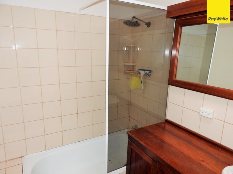 18 Seventh Road, Armadale WA 6112