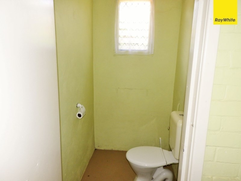 18 Seventh Road, Armadale WA 6112