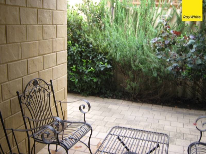 13B Myimbar Way, Nollamara WA 6061