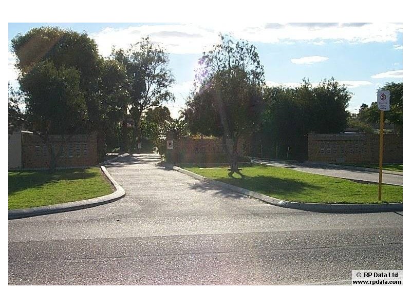 35/208 Burslem Drive, Maddington WA 6109