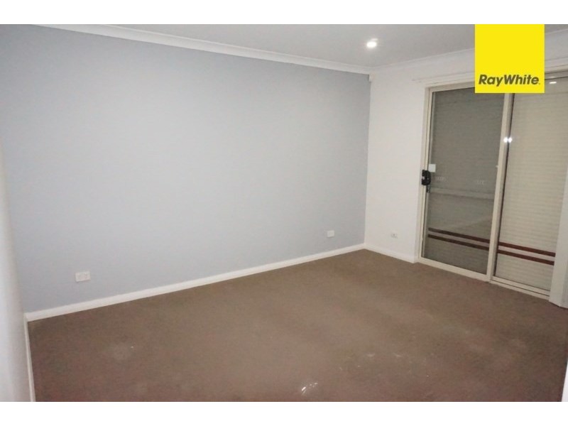 31/135 Challis Road, Seville Grove WA 6112