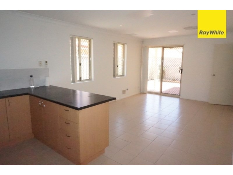 31/135 Challis Road, Seville Grove WA 6112