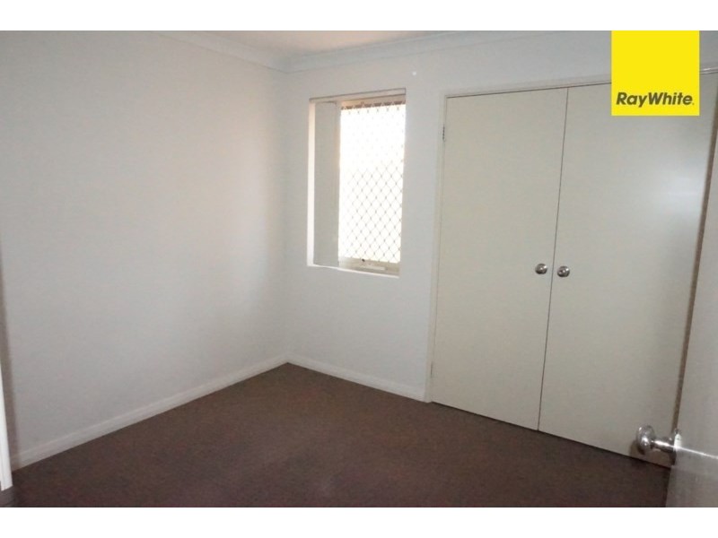 31/135 Challis Road, Seville Grove WA 6112