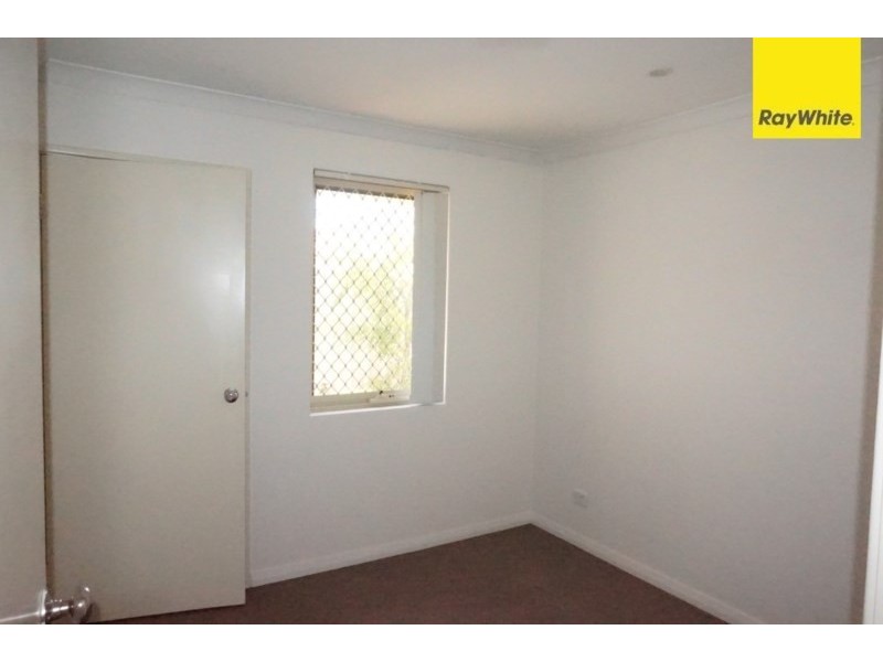 31/135 Challis Road, Seville Grove WA 6112