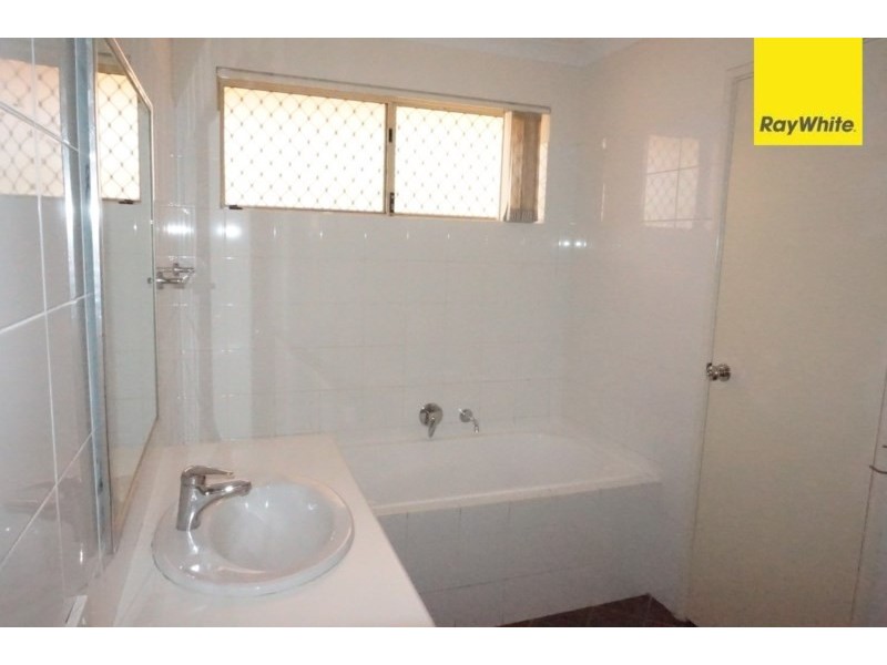 31/135 Challis Road, Seville Grove WA 6112