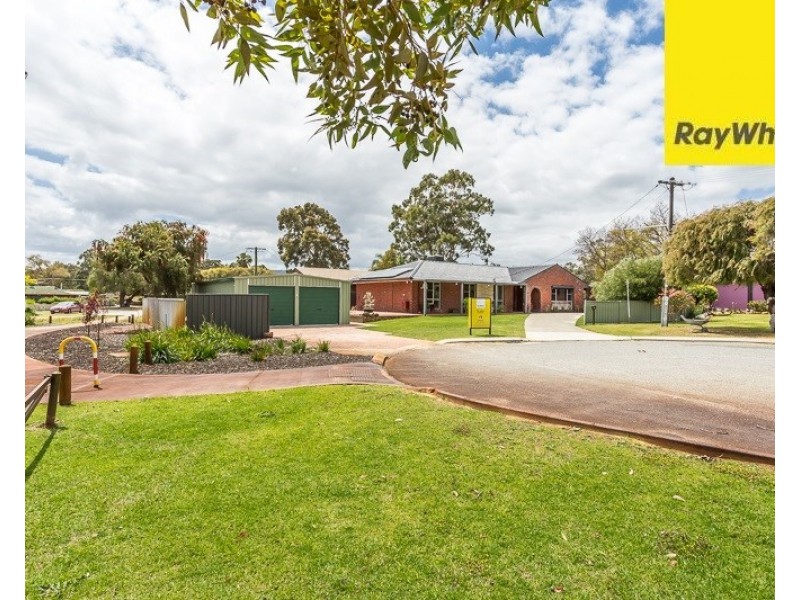 11 Platte Court, Gosnells WA 6110