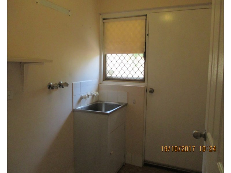 98 Brown Crescent, Seville Grove WA 6112