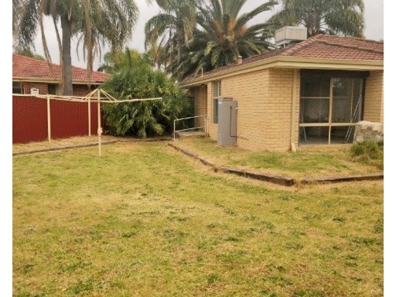 34 Candish Grove, Seville Grove WA 6112