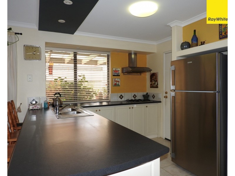 26 Roebuck Avenue, Canning Vale WA 6155