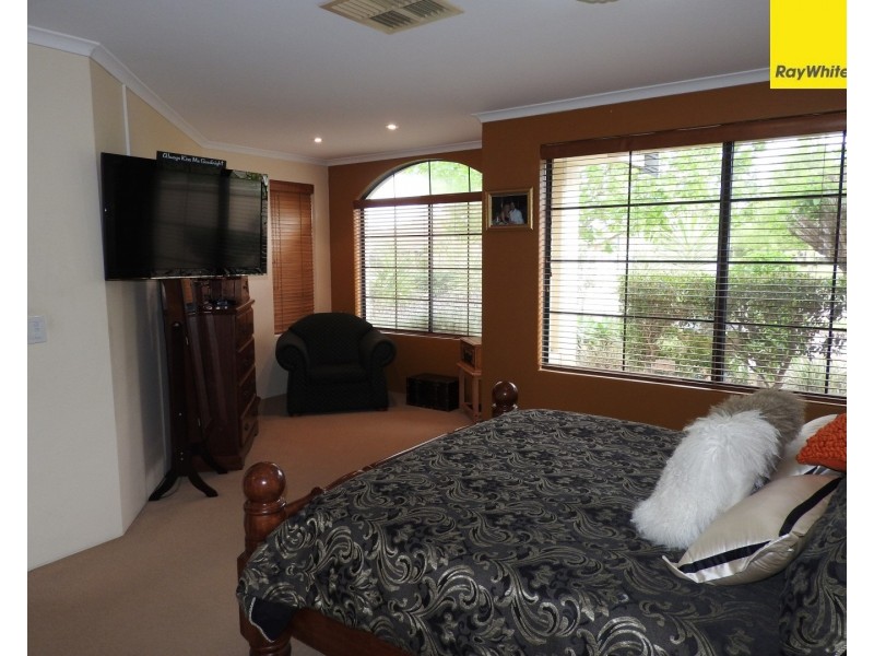 26 Roebuck Avenue, Canning Vale WA 6155