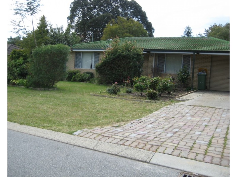 6 Silver Mallee Close, Camillo WA 6111