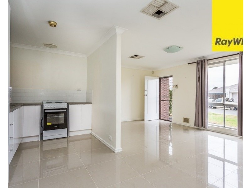 31 Girraween Street, Armadale WA 6112