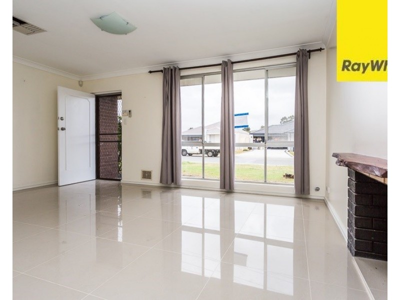 31 Girraween Street, Armadale WA 6112