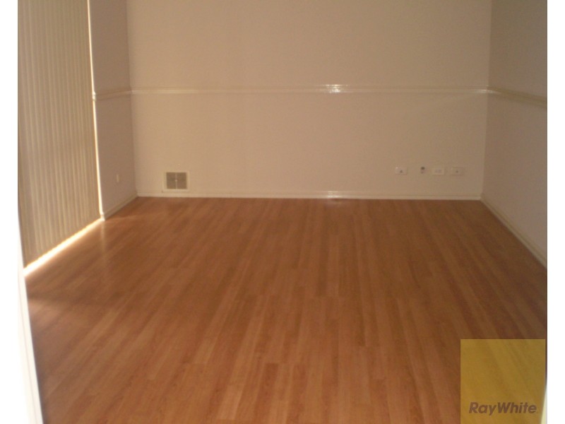 30 Chamberlain Way, Armadale WA 6112