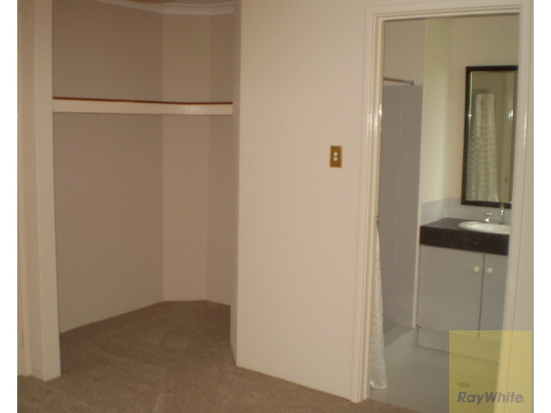 30 Chamberlain Way, Armadale WA 6112