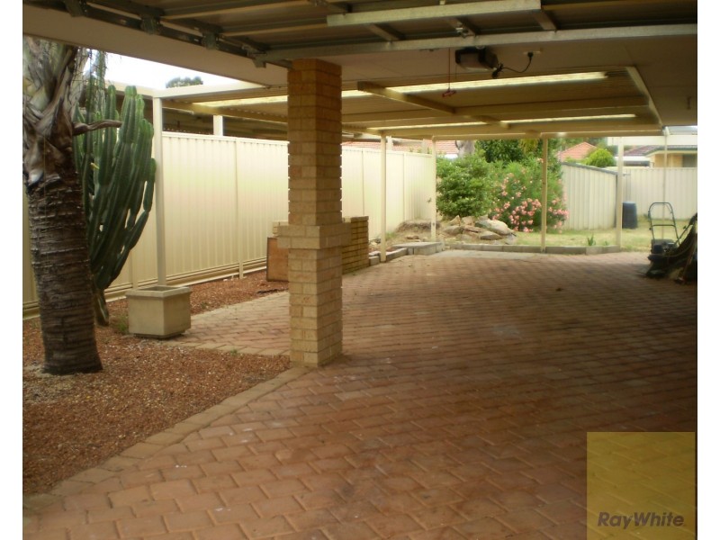 30 Chamberlain Way, Armadale WA 6112