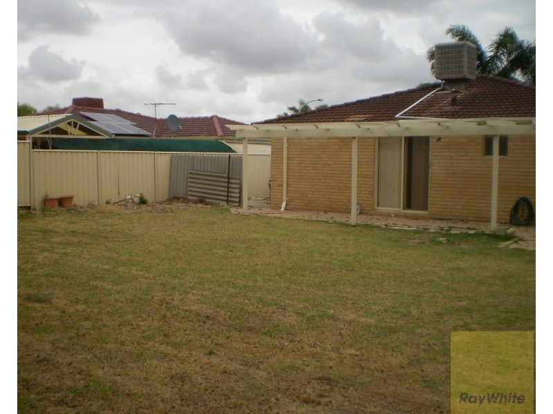 30 Chamberlain Way, Armadale WA 6112