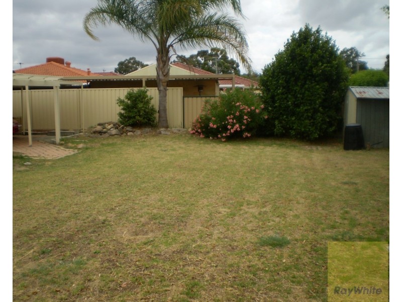 30 Chamberlain Way, Armadale WA 6112