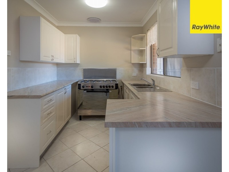 12 Silver Mallee Close, Camillo WA 6111