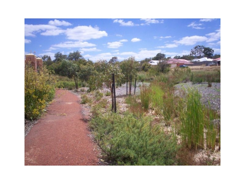 4 Rath Close, Byford WA 6122