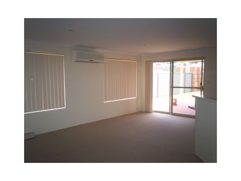 4 Rath Close, Byford WA 6122