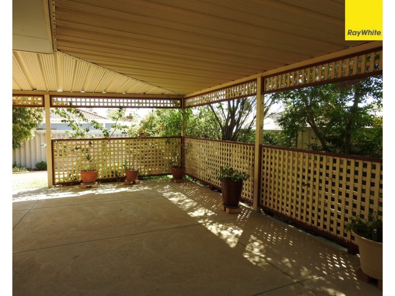 3 Gould Close, Brookdale WA 6112