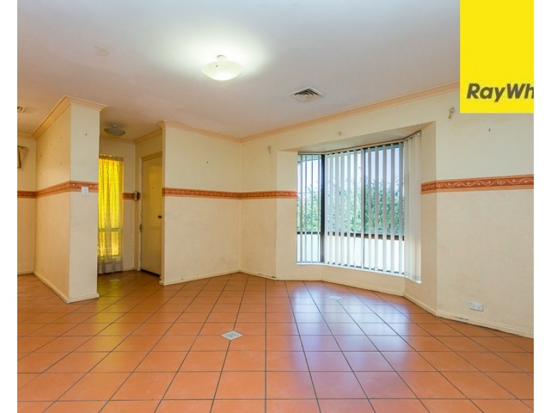 2 Junee Place, Armadale WA 6112