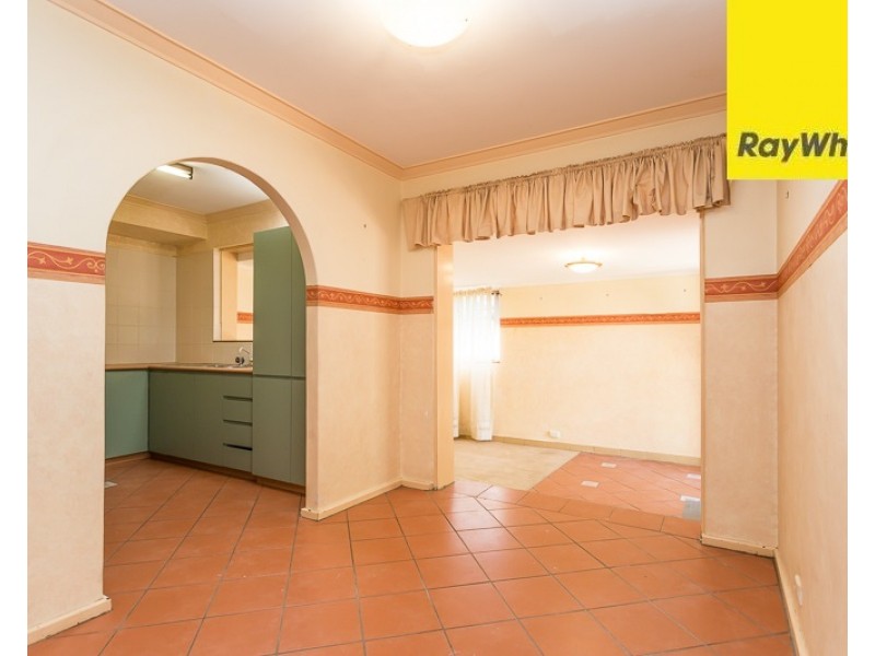 2 Junee Place, Armadale WA 6112