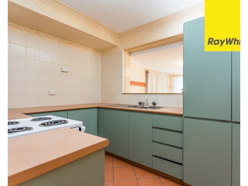 2 Junee Place, Armadale WA 6112