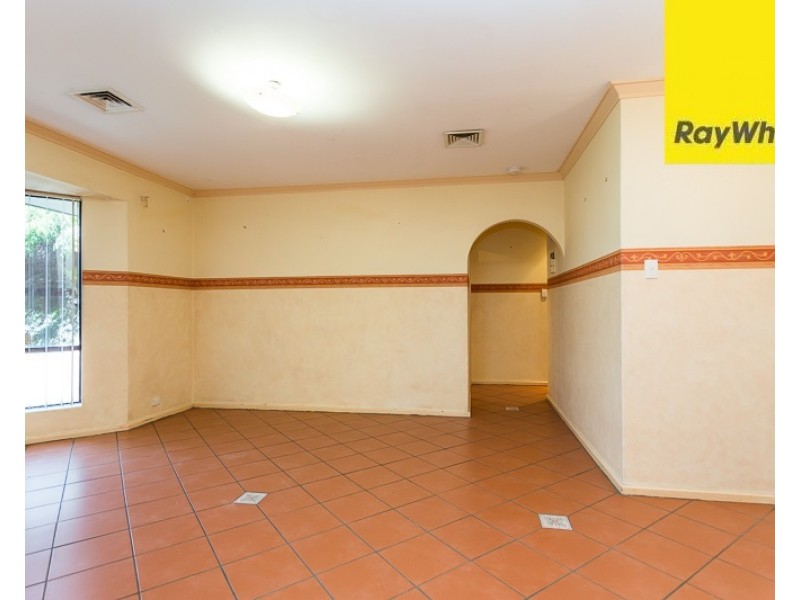 2 Junee Place, Armadale WA 6112