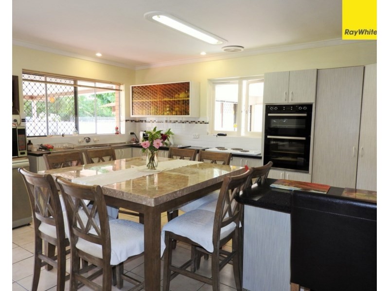 375 Railway Avenue, Armadale WA 6112