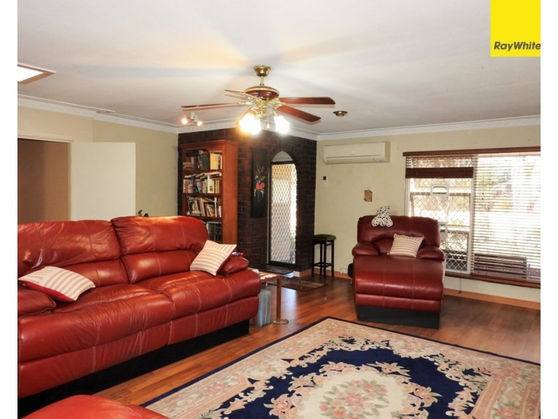 375 Railway Avenue, Armadale WA 6112